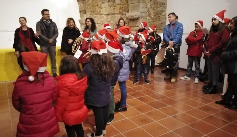 Al Palazzo Salleo di Sinagra inaugurata la mostra dei presepi artigianali