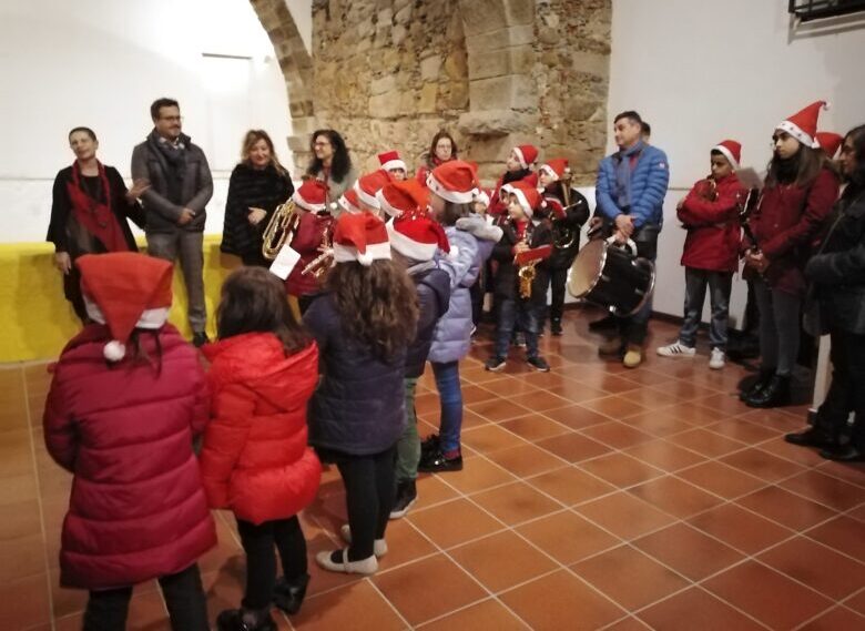 Al Palazzo Salleo di Sinagra inaugurata la mostra dei presepi artigianali