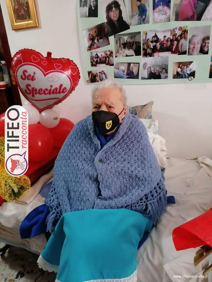 Buon compleanno Maria: oggi compie 112 anni, è la più longeva d’Italia. Ecco la sua storia
